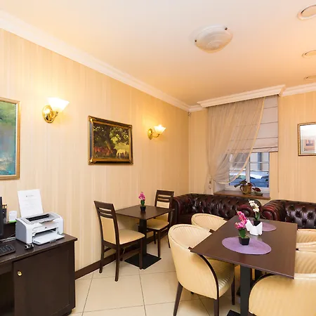 Gertrude Self Check-in Hotel 4*