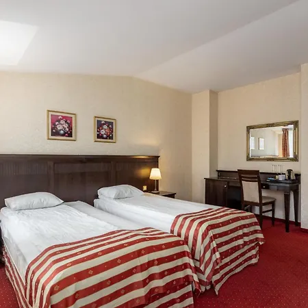 Gertrude Self Check-in Hotel 4*