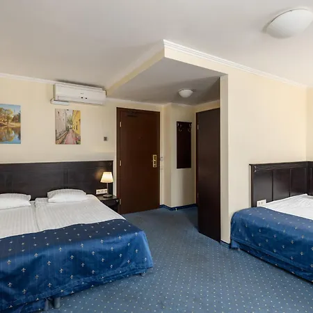 Gertrude Self Check-in Hotel 4*